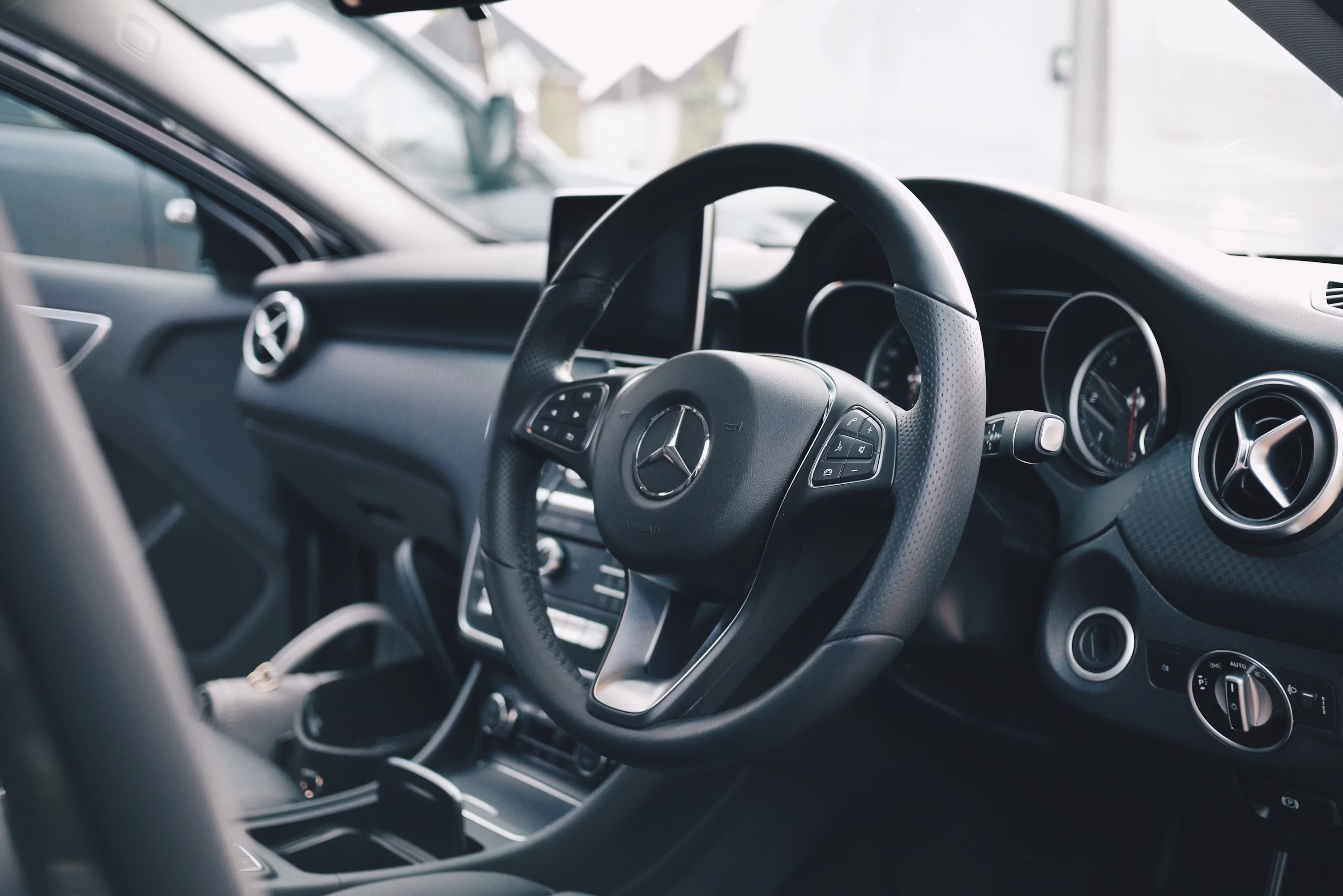 Shaken-maintained Japanese used car bi-annual roadworthiness inspection passed