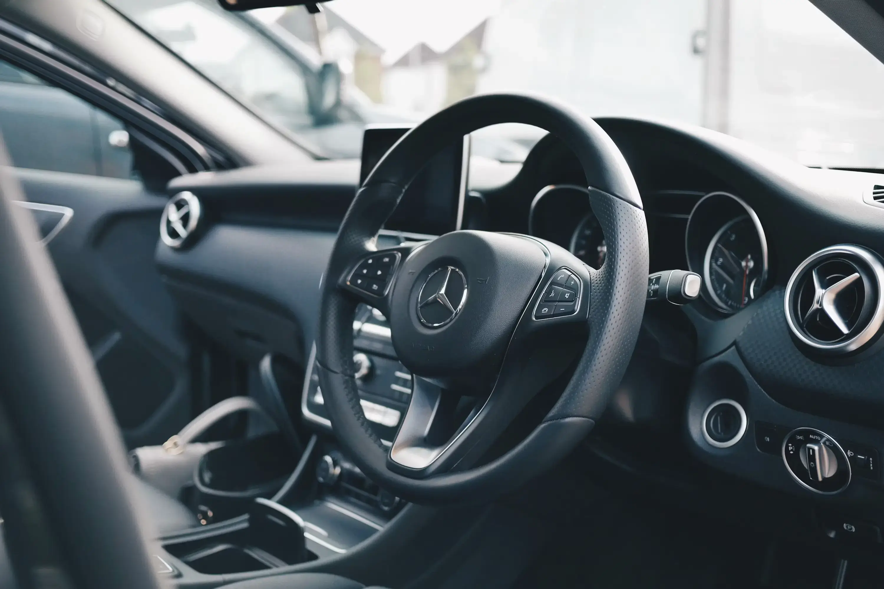 Shaken-maintained Japanese used car bi-annual roadworthiness inspection passed
